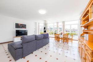 Telewizja i/lub zestaw kina domowego w obiekcie Apartamento Socorro 39-1