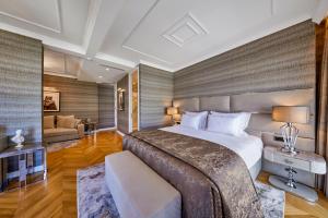 A bed or beds in a room at Hotel De Reve Galata-Special Class