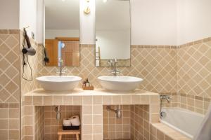 Ein Badezimmer in der Unterkunft Ocean View Apartment Resina Golf Marbella/Estepona