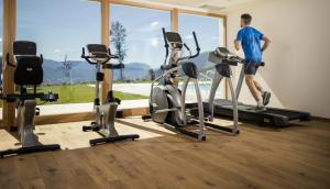 Fitnesscenter och/eller fitnessfaciliteter på Family Home Alpenhof