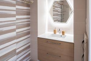 Gallery image of L'Oursinade - Jolie maison avec Jacuzzi et jardin in Bandol +12 photos