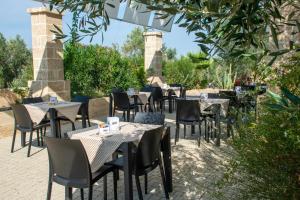 A garden outside Casale Donna Rosa