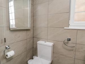 Koupelna v ubytování April Cottage + 27 fotografií