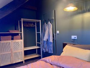Postel nebo postele na pokoji v ubytování Encore une fois, La grande maison