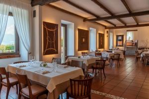 Restoran ili neka druga zalogajnica u objektu La Corte di Lurago