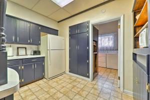 Gallery image of Walk to Lake Michigan and Dtwn Coastal Grand in Ludington +37 photos