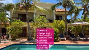 Bazén v ubytování Sonrisa Boutique Hotel - Adults Only nebo v jeho okolí
