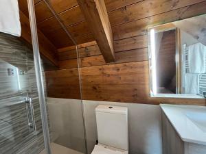 Ein Badezimmer in der Unterkunft BPIRINEOS-Aigualluts
