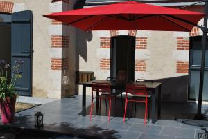 Patio alebo iná vonkajšia časť ubytovania Gîte Abbey Road 41 - Passez vos vacances en toute tranquillité !