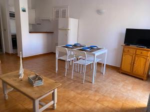 Kuchnia lub aneks kuchenny w obiekcie Apartamento renovado en Puerto de la Cruz