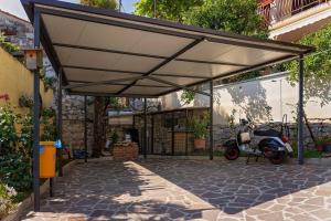 Fotografia z galérie ubytovania Apartments with parking spaces Vrsar, Porec - 14164 vo Vrsare