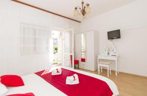 Fotografie z fotogalerie ubytování Apartments by the sea Kraj, Pasman - 14198 v destinaci Tkon