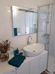 Koupelna v ubytování Apartments by the sea Razanac, Zadar - 14229