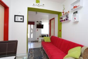 Fotografia z galérie ubytovania Apartments by the sea Kastel Kambelovac, Kastela - 14364 v destinácii Kaštela