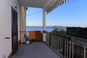 Fotografia z galérie ubytovania Apartments by the sea Kastel Kambelovac, Kastela - 14364 v destinácii Kaštela