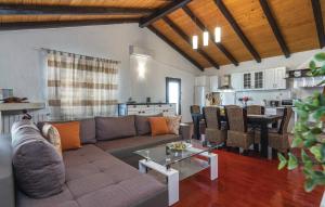 Posezení v ubytování Family friendly house with a swimming pool Sveti Lovrec, Central Istria - Sredisnja Istra - 14432
