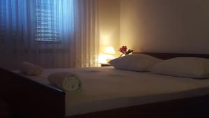 Fotografia z galérie ubytovania Apartments by the sea Kustici, Pag - 14522 v destinácii Zubovići + 13 fotografií
