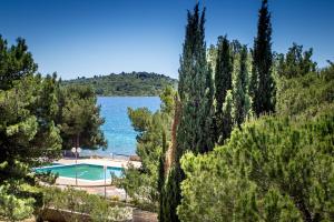 Fotografie z fotogalerie ubytování Seaside apartments with a swimming pool Vodice - 16362 v destinaci Vodice