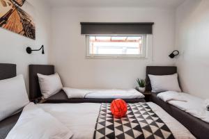 Fotografie z fotogalerie ubytování Apartments by the sea Pirovac, Sibenik - 16363 v destinaci Pirovac