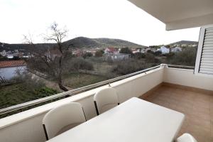 Fotografie z fotogalerie ubytování Apartments with a parking space Vinisce, Trogir - 16439 v destinaci Vinišće