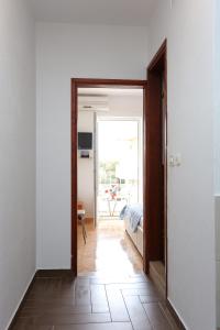 Fotografie z fotogalerie ubytování Apartments and rooms with parking space Makarska - 16449 v destinaci Makarska