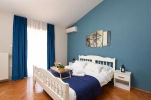 Fotografia z galérie ubytovania Family friendly apartments with a swimming pool Zadar - Diklo, Zadar - 16493 v destinácii Zadar