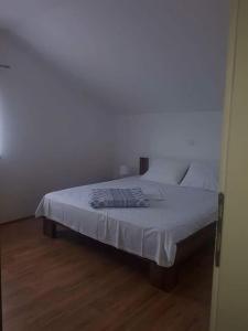 Fotografia z galérie ubytovania Apartments with a parking space Senj - 16364 v destinácii Senj