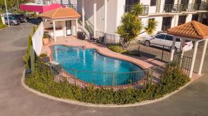 Sundlaugin á Palms Motel eða í nágrenninu