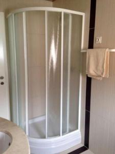 Koupelna v ubytování Apartment Povljana 16466b