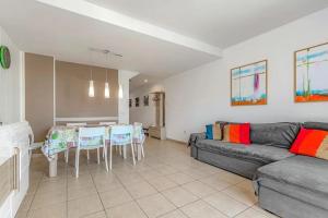 Posezení v ubytování Tenerifeopenhome Townhouse Oasis Fañabe 40