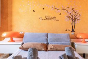 Khu vực ghế ngồi tại LHE Sweet Apartment