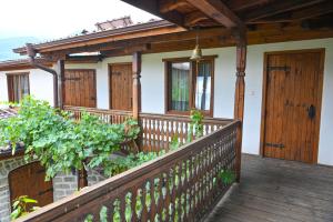 Balkón nebo terasa v ubytování Klecherova House