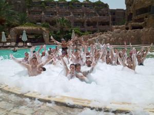 الضيوف المقيمون في Caves Beach Resort Adults Only