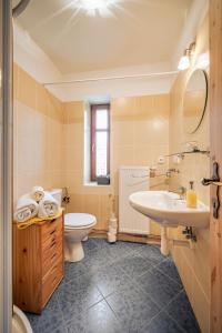 Koupelna v ubytování Apartmány Rubínovi
