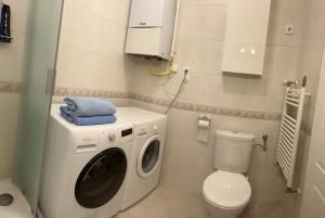 A bathroom at Summer Vibe Siofok