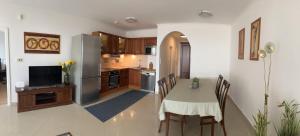 A kitchen or kitchenette at Summer Vibe Siofok