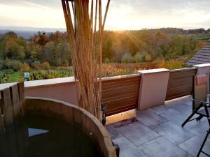 Ban công/sân hiên tại Apartment Ma&Ja with Hot Tub