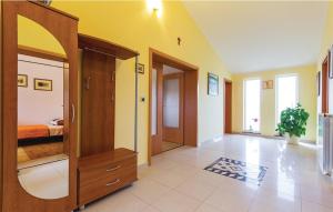 Fotografie z fotogalerie ubytování Family friendly house with a parking space Sisan, Medulin - 16800 v destinaci Pula