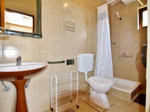 Fotografie z fotogalerie ubytování Apartments by the sea Banjol, Rab - 16638 v Rabu + 19 fotografií