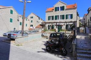 Φωτογραφία από το άλμπουμ του Apartments with a parking space Split - 16810 στο Σπλιτ