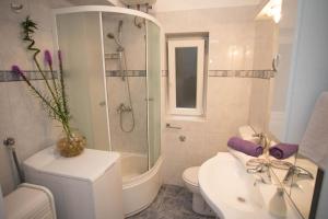 Fotografie z fotogalerie ubytování Apartments with WiFi Split - 16888 ve Splitu