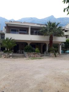 Fotografie z fotogalerie ubytování Apartments by the sea Makarska - 16786 v destinaci Makarska