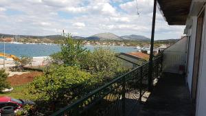 Fotografie z fotogalerie ubytování Apartments by the sea Bilice, Krka - 16689 v Šibeniku