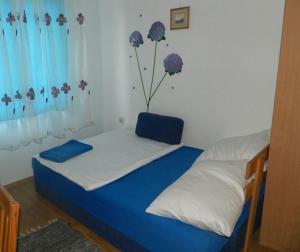 Fotografia z galérie ubytovania Apartments with a parking space Vir - Lozice, Vir - 16929 vo Viry