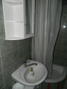 Fotografia z galérie ubytovania Apartments with a parking space Vir - Lozice, Vir - 16929 vo Viry