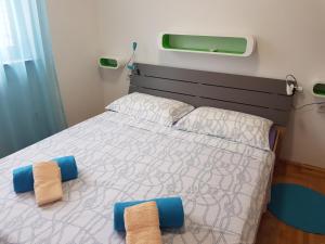 Fotografia z galérie ubytovania Family friendly apartments with a swimming pool Risika, Krk - 16841 vo Vrbniku