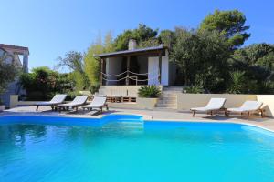 Fotografie z fotogalerie ubytování Family friendly apartments with a swimming pool Okrug Gornji, Ciovo - 16608 v Trogiru