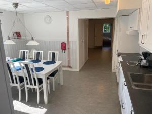 Kuchyň nebo kuchyňský kout v ubytování Lärkan21 Tvisegatan 24C