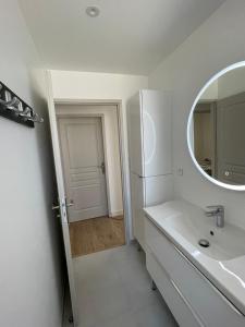 Fotografia z galérie ubytovania Maison 80m2 entièrement rénovée à 1,5km de la plage des Conches v destinácii Longeville-sur-Mer