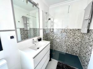 Kúpeľňa v ubytovaní PAOLA Comfort Apartment